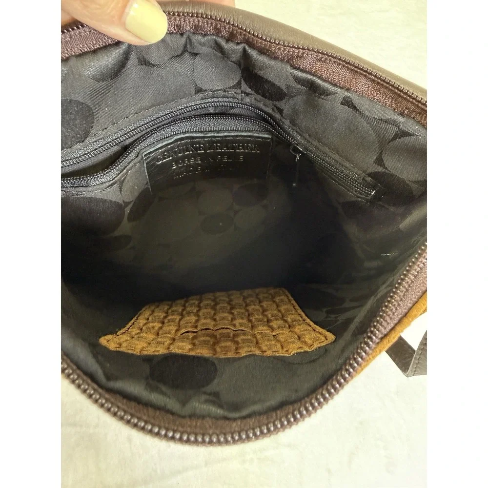 Borgo Degli Etruschi woven leather handbag.